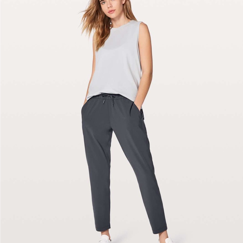 Lululemon On the Fly Pant blue tied size 4